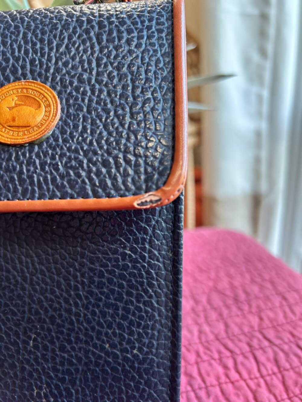 👜 Dooney & Bourke Pebbled Leather Crossbody | Navy + Tan Trim - Picture 3 of 13